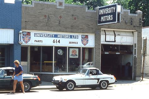 UniversityMotorsOnline .